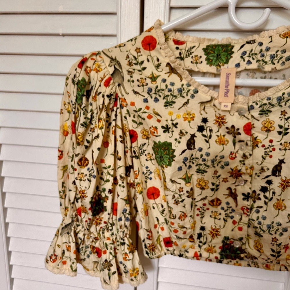 Samantha Pleet Lovelace Blouse - Cream Floral Crop Top - Picture 3 of 9